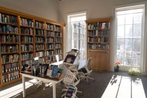 Photograph showing the interior of the Energy Institute Library