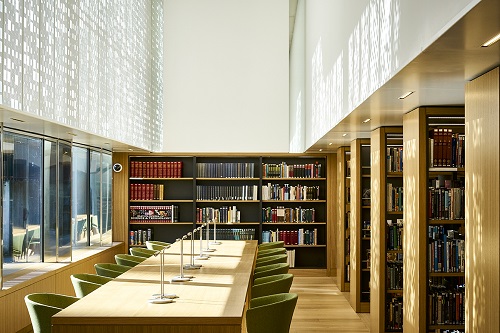 Photograph showing interior of the Science Museum Library